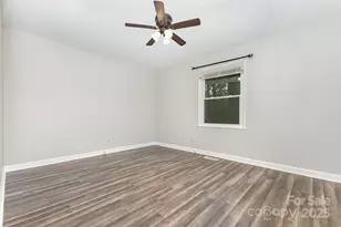 8503 Beechbrooke Rd, Charlotte, NC 28227 - Photo 17