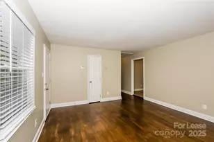 3630 Sargeant Dr, Charlotte, NC 28217 - Photo 5