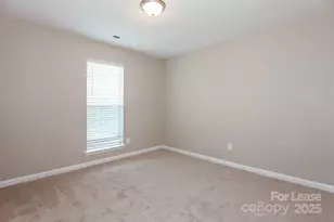 7911 Vermilion Dr, Charlotte, NC 28215 - Photo 11