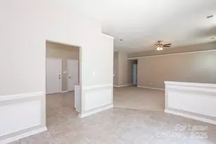 7911 Vermilion Dr, Charlotte, NC 28215 - Photo 3