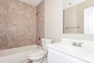 7911 Vermilion Dr, Charlotte, NC 28215 - Photo 13