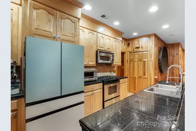 7255 Laurel Hill Drive, Newland, NC 28657 - Photo 11