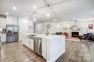 6858 Hunts Mesa Dr, Fort Mill, SC 29707 - Photo 19