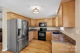 5 Damascus Rd, Alexander, NC 28701 - Photo 9