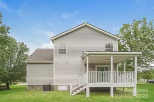 11126 Amber Glen Dr, Charlotte, NC 28269 - Photo 15