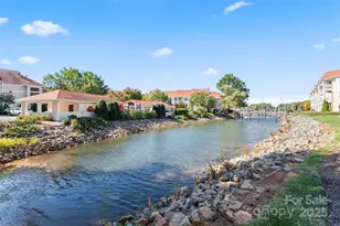 18009 Kings Point Dr, Cornelius, NC 28031 - Photo 3