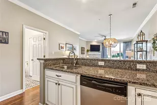 18009 Kings Point Dr, Cornelius, NC 28031 - Photo 9