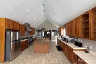 14009 Thompson Rd, Charlotte, NC 28227 - Photo 9