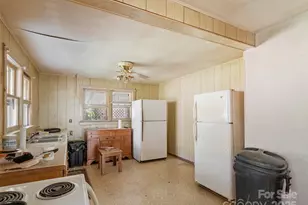 200 Church Rd, Burnsville, NC 28714 - Photo 19