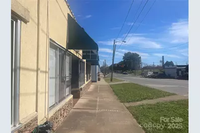 206 Virginia Avenue W, Bessemer City, NC 28016 - Photo 7