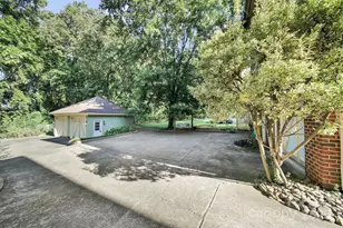 1429 Pecan Ave, Charlotte, NC 28205 - Photo 29