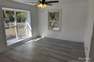 1123 Saratoga Dr, Charlotte, NC 28208 - Photo 7