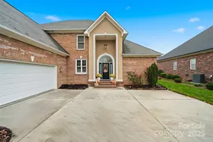 1710 30th Ave Dr NE, Hickory, NC 28601 - Photo 3