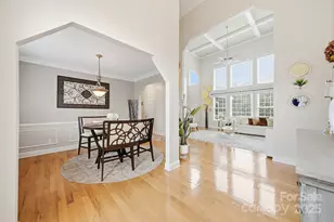 1710 30th Ave Dr NE, Hickory, NC 28601 - Photo 1