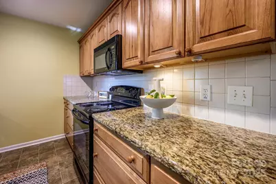 4314 Ivanhoe Place #26, Charlotte, NC 28205 - Photo 7