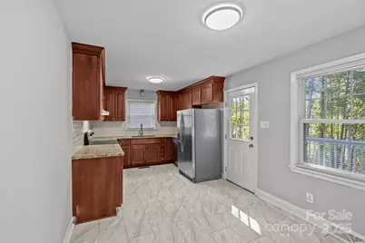 8341 Reedy Creek Road, Charlotte, NC 28215 - Photo 19