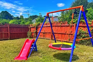 2434 Summer Meadow Ct, Charlotte, NC 28216 - Photo 17