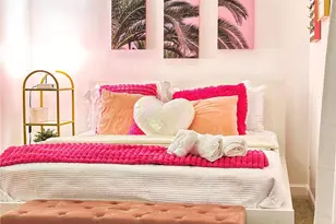 2434 Summer Meadow Ct, Charlotte, NC 28216 - Photo 9