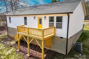 170 Lake Mountain View Dr, Marion, NC 28752 - Photo 5