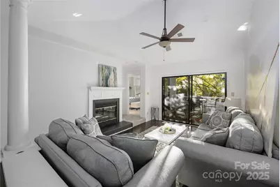 2715 Selwyn Avenue #30, Charlotte, NC 28209 - Photo 9