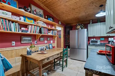 325, 141 & 75 Owl Haven Lane, Cedar Mountain, NC 28718 - Photo 27