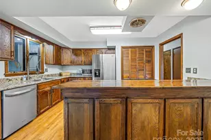 1326 Valmont Dr, Hendersonville, NC 28791 - Photo 17