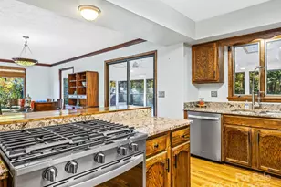 1326 Valmont Dr, Hendersonville, NC 28791 - Photo 19