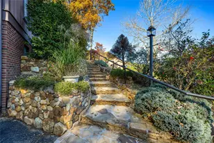 1326 Valmont Dr, Hendersonville, NC 28791 - Photo 5