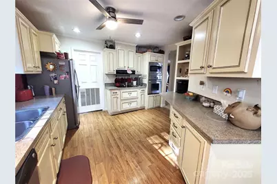 457 Dale Road, Spruce Pine, NC 28777 - Photo 7