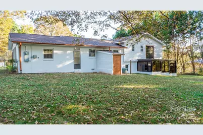 3851 Idlewood Acres Road, Hickory, NC 28601 - Photo 3