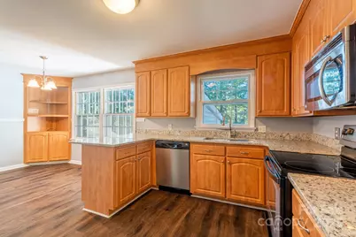 3851 Idlewood Acres Road, Hickory, NC 28601 - Photo 9