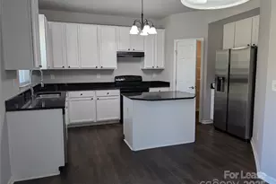 4432 Roundwood Ct, Indian Trail, NC 28079 - Photo 5