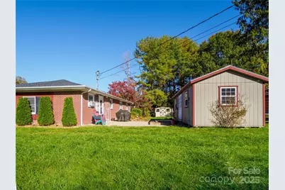 203 Oak Grove Road, East Flat Rock, NC 28726 - Photo 19