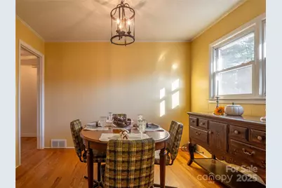 203 Oak Grove Road, East Flat Rock, NC 28726 - Photo 9