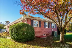 203 Oak Grove Rd, East Flat Rock, NC 28726 - Photo 3