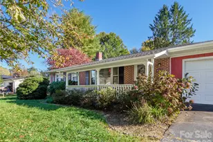 203 Oak Grove Rd, East Flat Rock, NC 28726 - Photo 23