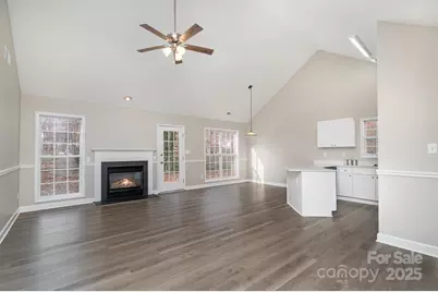 4435 Gladwood Lane, Charlotte, NC 28269 - Photo 7