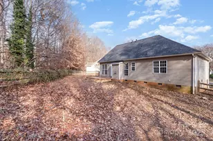 4435 Gladwood Ln, Charlotte, NC 28269 - Photo 3