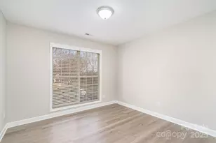 4435 Gladwood Ln, Charlotte, NC 28269 - Photo 13