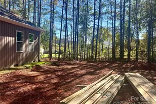 1119 Kensington Cir, Newton, NC 28658 - Photo 5