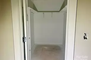 1119 Kensington Cir, Newton, NC 28658 - Photo 21