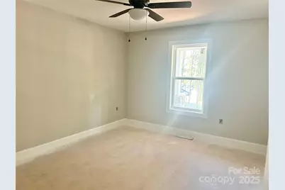 1119 Kensington Circle, Newton, NC 28658 - Photo 11