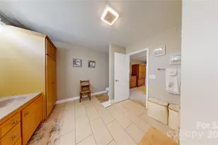 38 Char Kimber Ln, Canton, NC 28716 - Photo 9