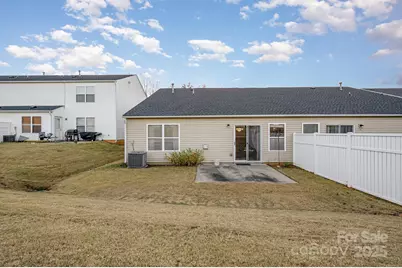 6400 Ziegler Lane, Charlotte, NC 28269 - Photo 19