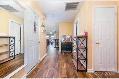 6400 Ziegler Lane, Charlotte, NC 28269 - Photo 7