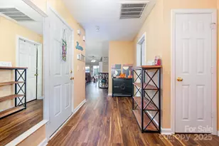 6400 Ziegler Ln, Charlotte, NC 28269 - Photo 7