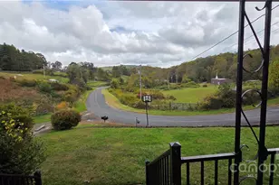 214 Old Dale Rd, Spruce Pine, NC 28777 - Photo 7