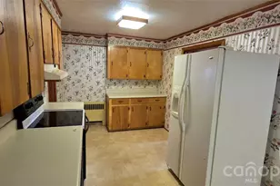 214 Old Dale Rd, Spruce Pine, NC 28777 - Photo 15