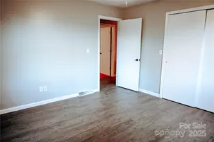 7 Windy Hollow Rd, Asheville, NC 28806 - Photo 17