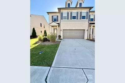 127 Heathbrook Lane, Waxhaw, NC 28173 - Photo 1